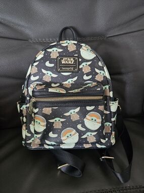 Star Wars Loungefly The Child (Grogu) Mini Backpack - Black